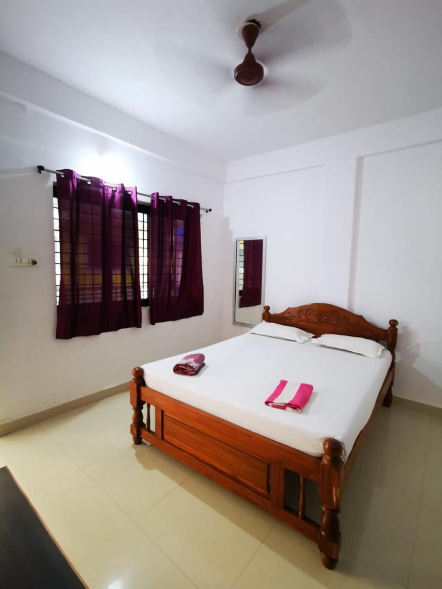 Ivon Guest House Arambol Rum bild